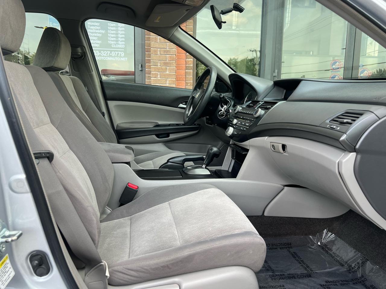 Honda Accord LX sedan AT 2009