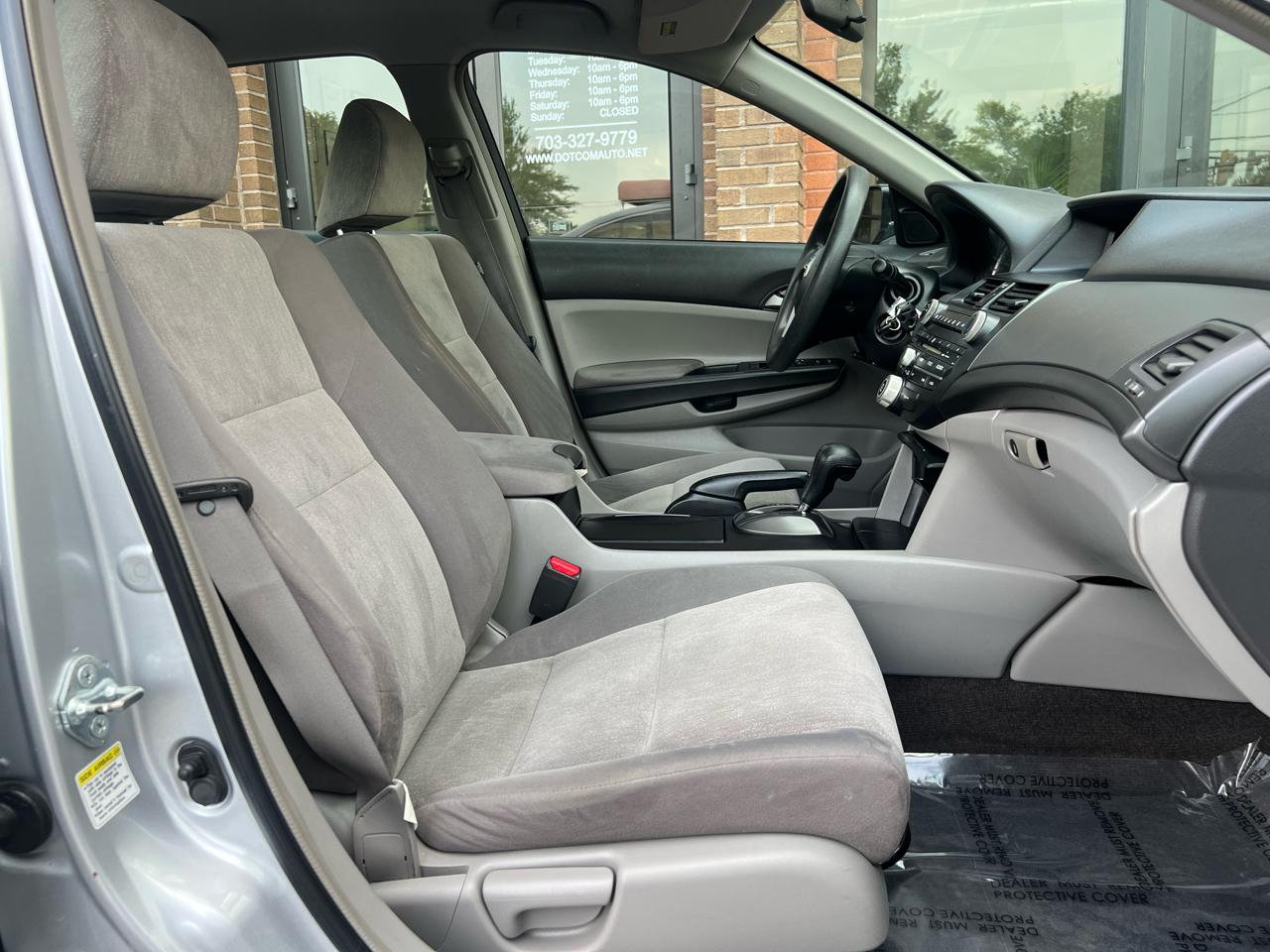 Honda Accord LX sedan AT 2009