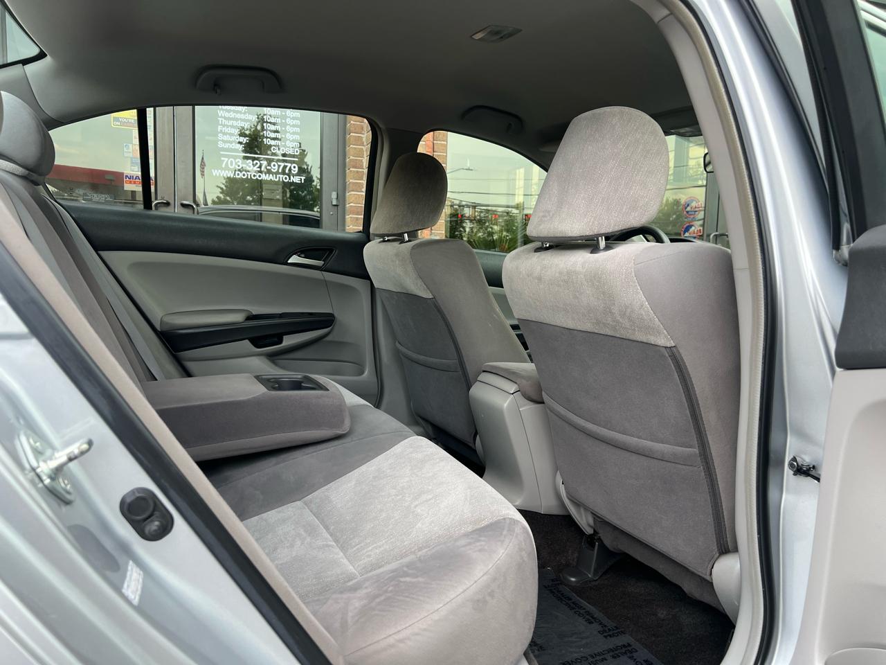 Honda Accord LX sedan AT 2009