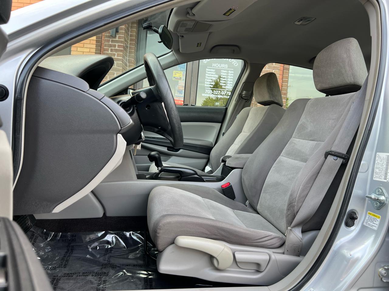 Honda Accord LX sedan AT 2009