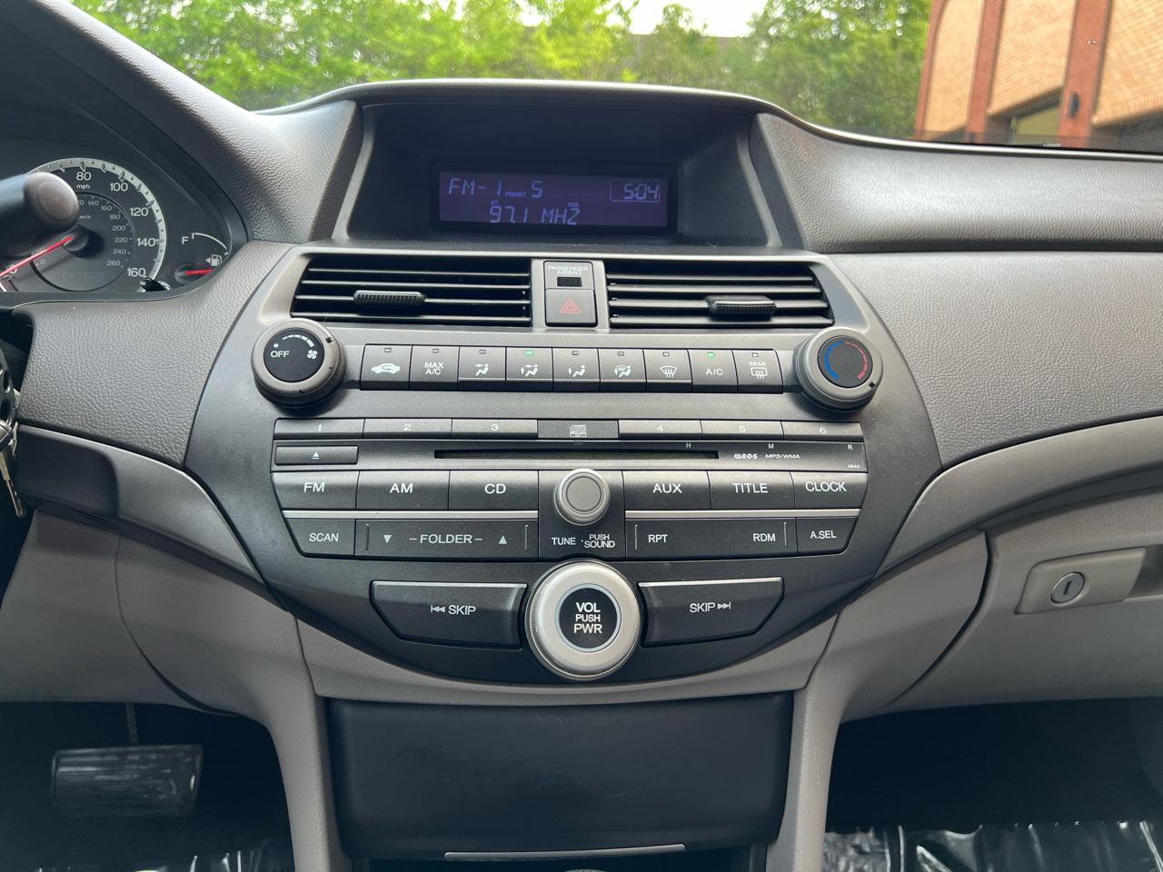 Honda Accord LX sedan AT 2009