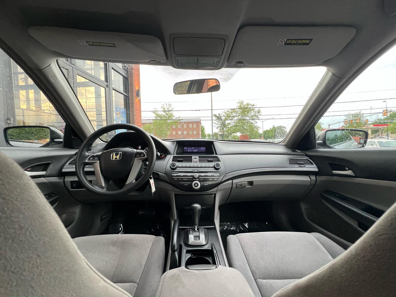 Honda Accord LX sedan AT 2009