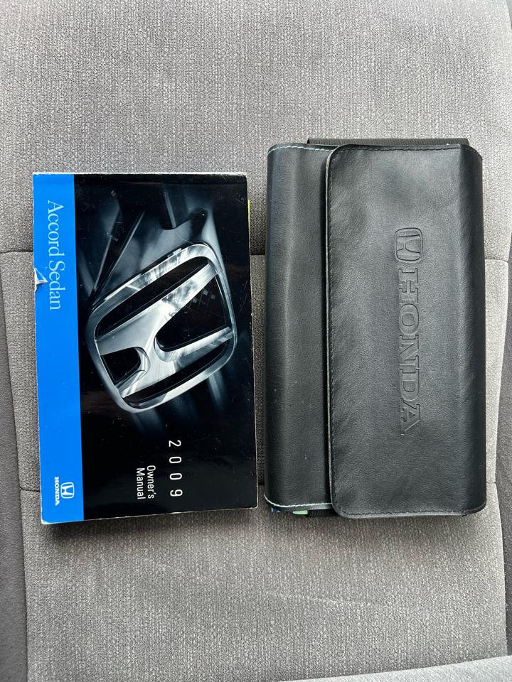 Honda Accord LX sedan AT 2009