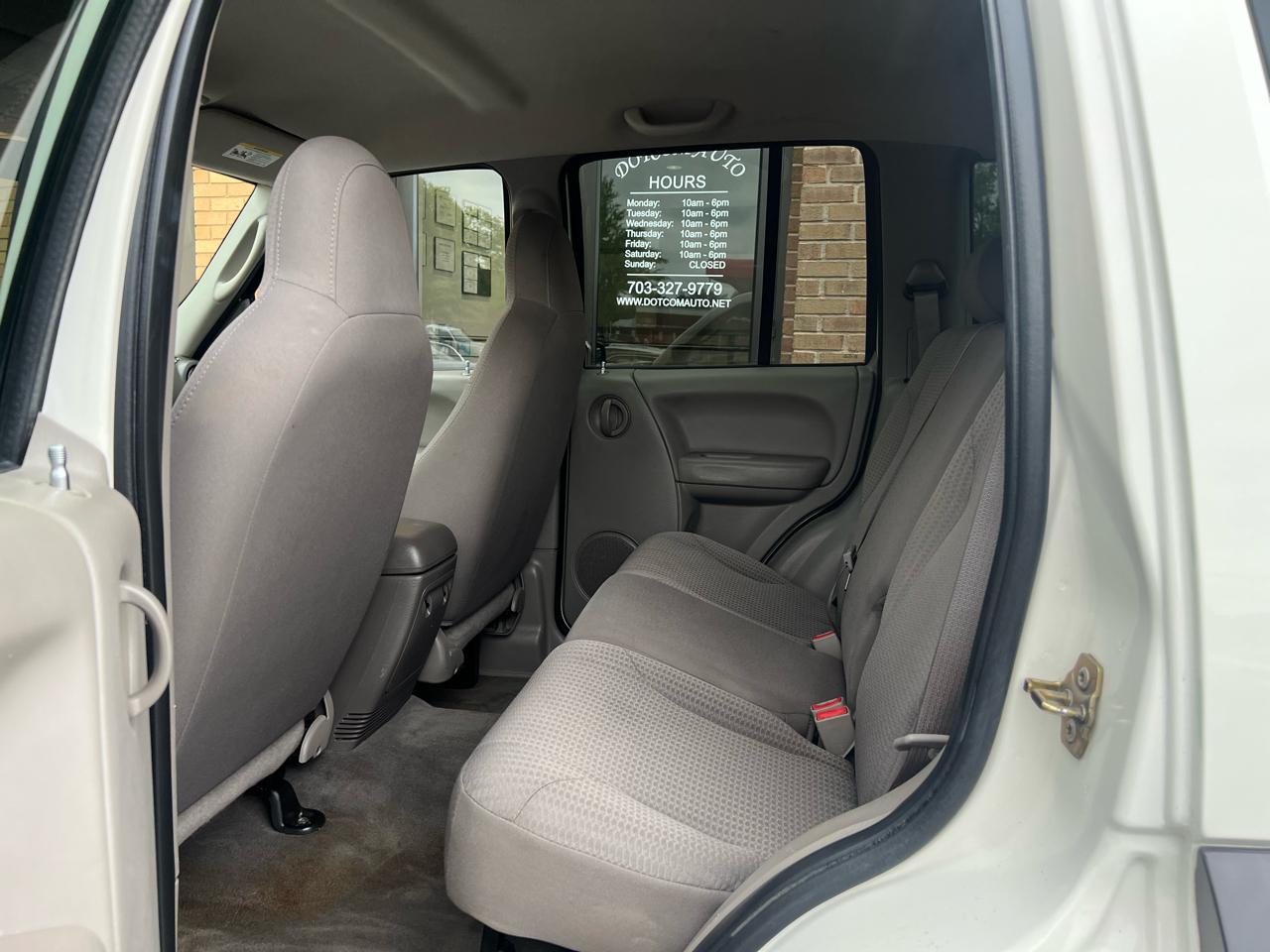 Jeep Liberty Rocky Mountain Edition 4WD 2004