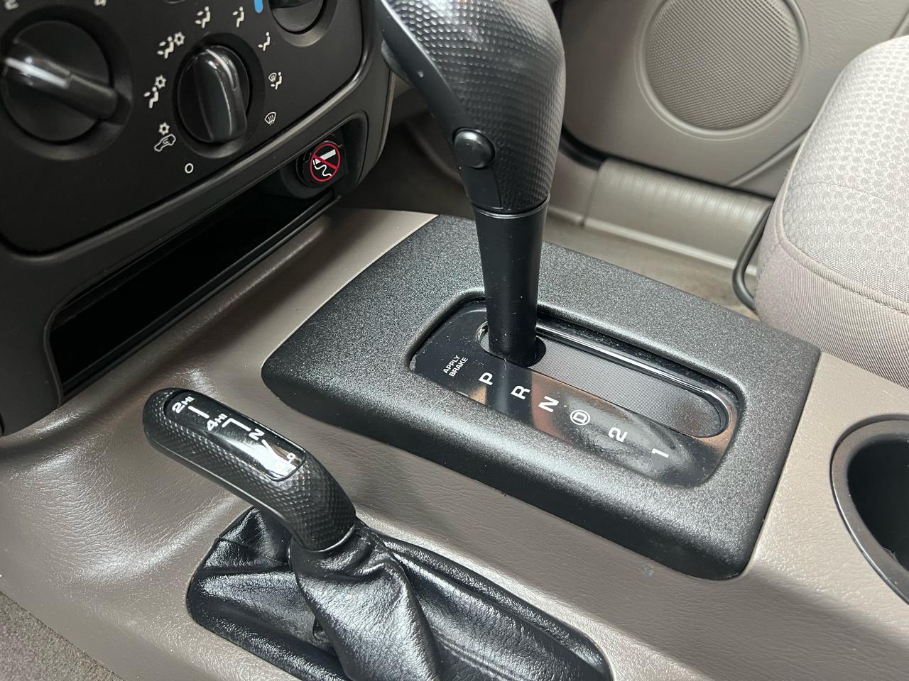 Jeep Liberty Rocky Mountain Edition 4WD 2004