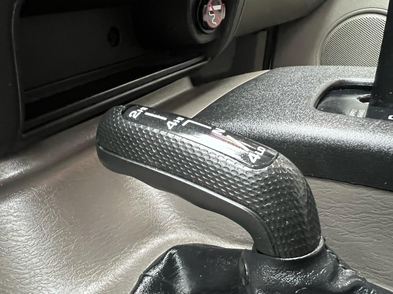 Jeep Liberty Rocky Mountain Edition 4WD 2004