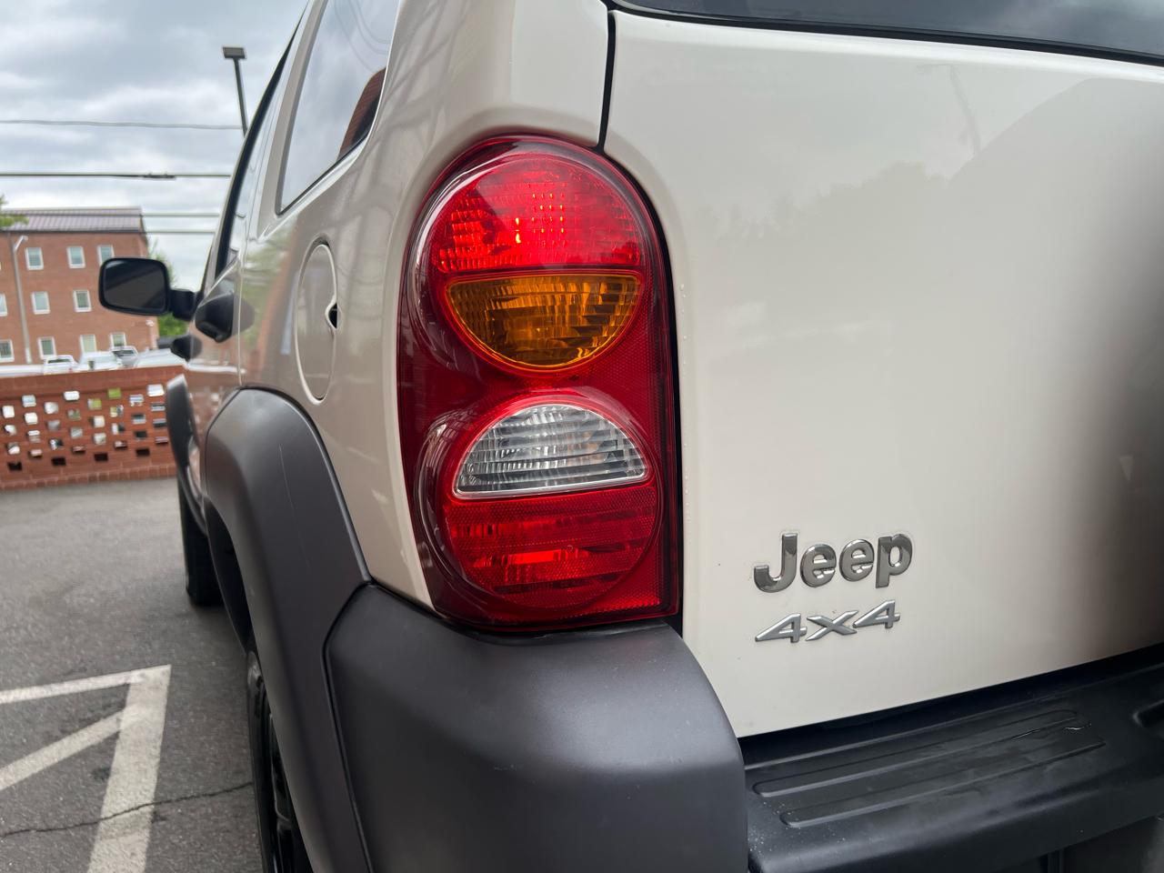 Jeep Liberty Rocky Mountain Edition 4WD 2004