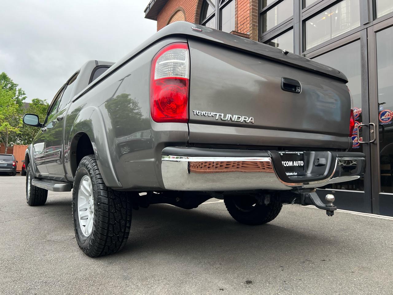 Toyota Tundra SR5 Double Cab 4WD 2004