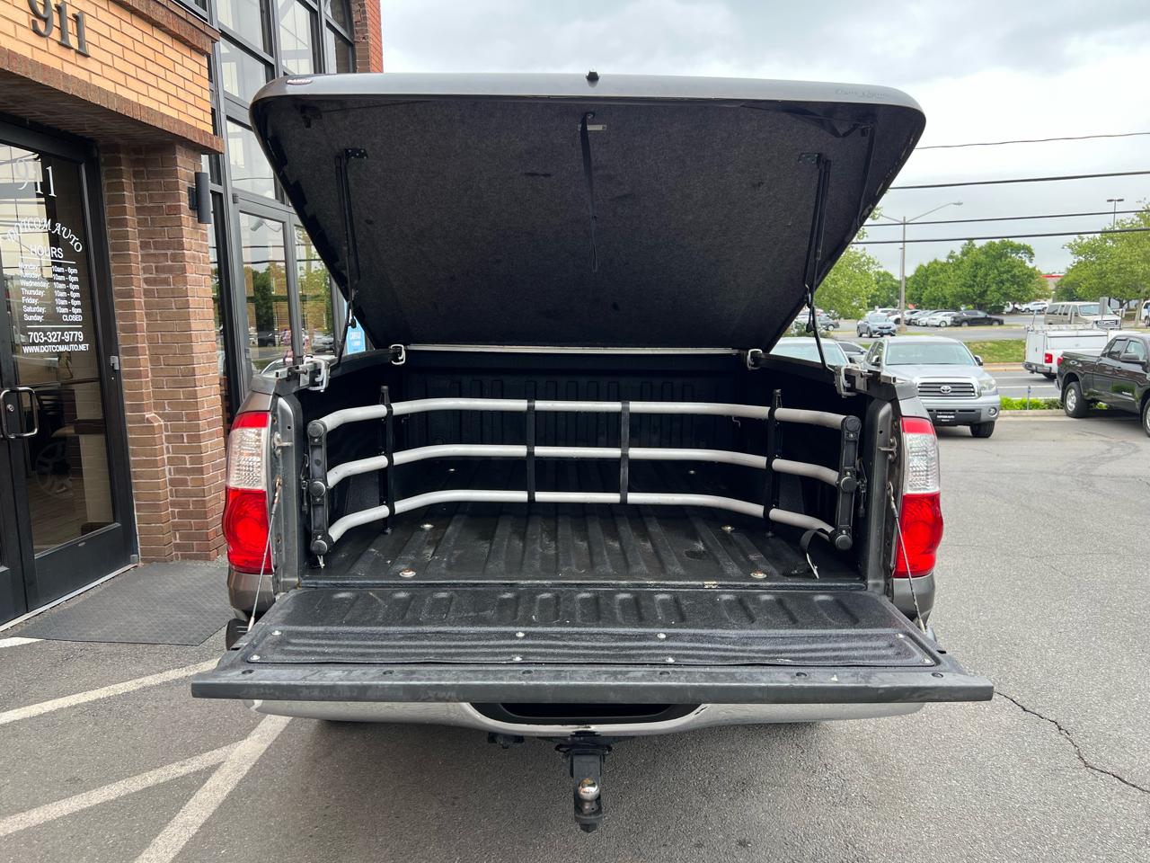Toyota Tundra SR5 Double Cab 4WD 2004