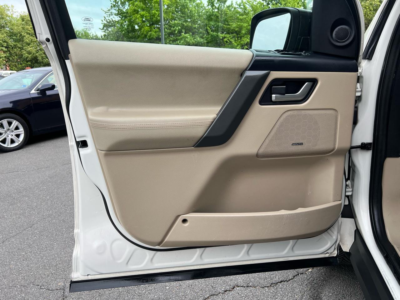 Land Rover LR2 HSE 2010