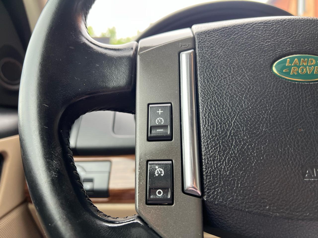 Land Rover LR2 HSE 2010
