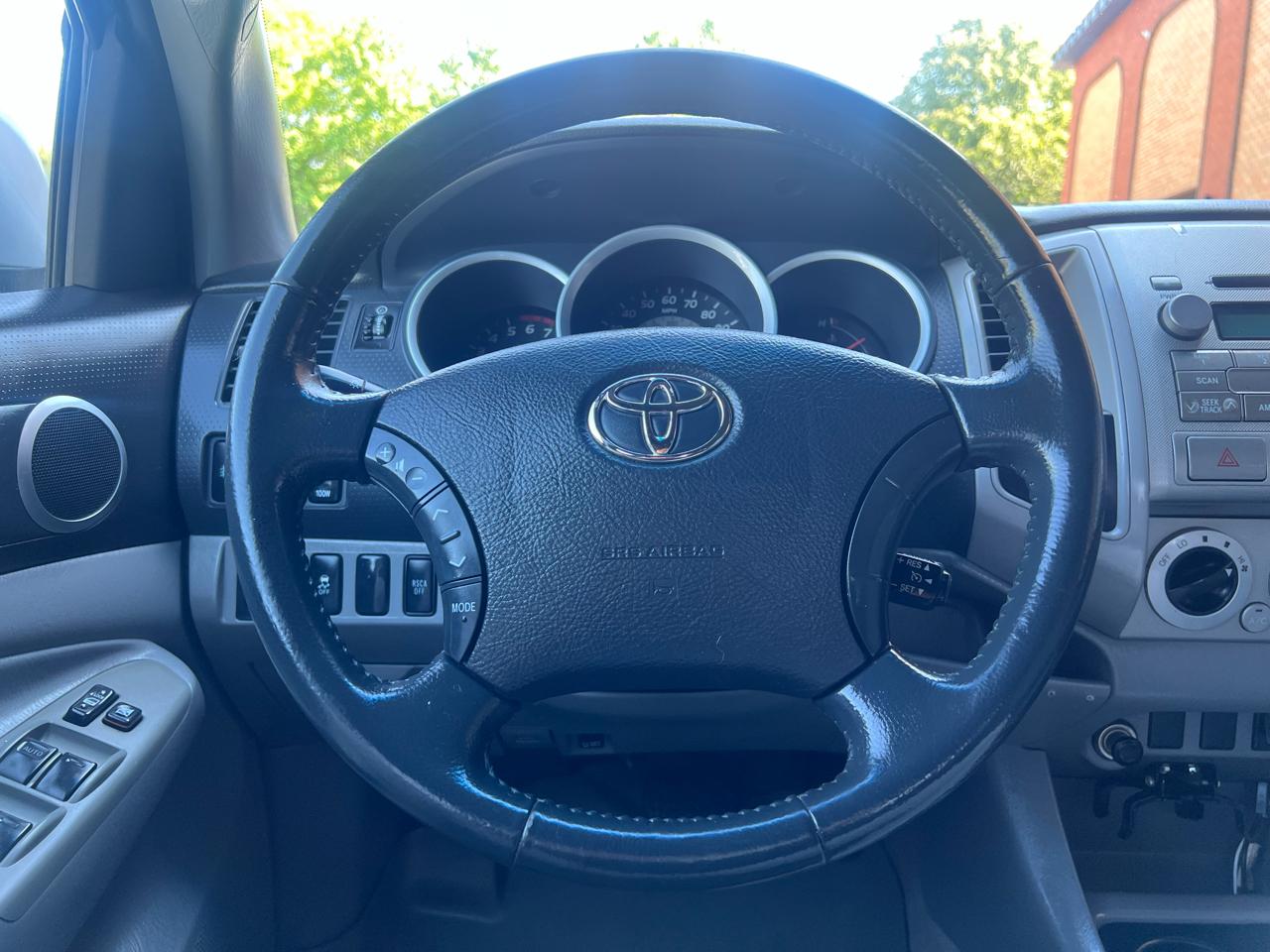 Toyota Tacoma Double Cab Long Bed V6 Auto 4WD 2010