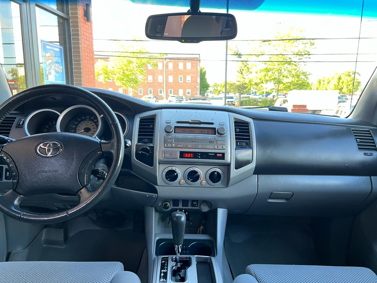 Toyota Tacoma Double Cab Long Bed V6 Auto 4WD 2010