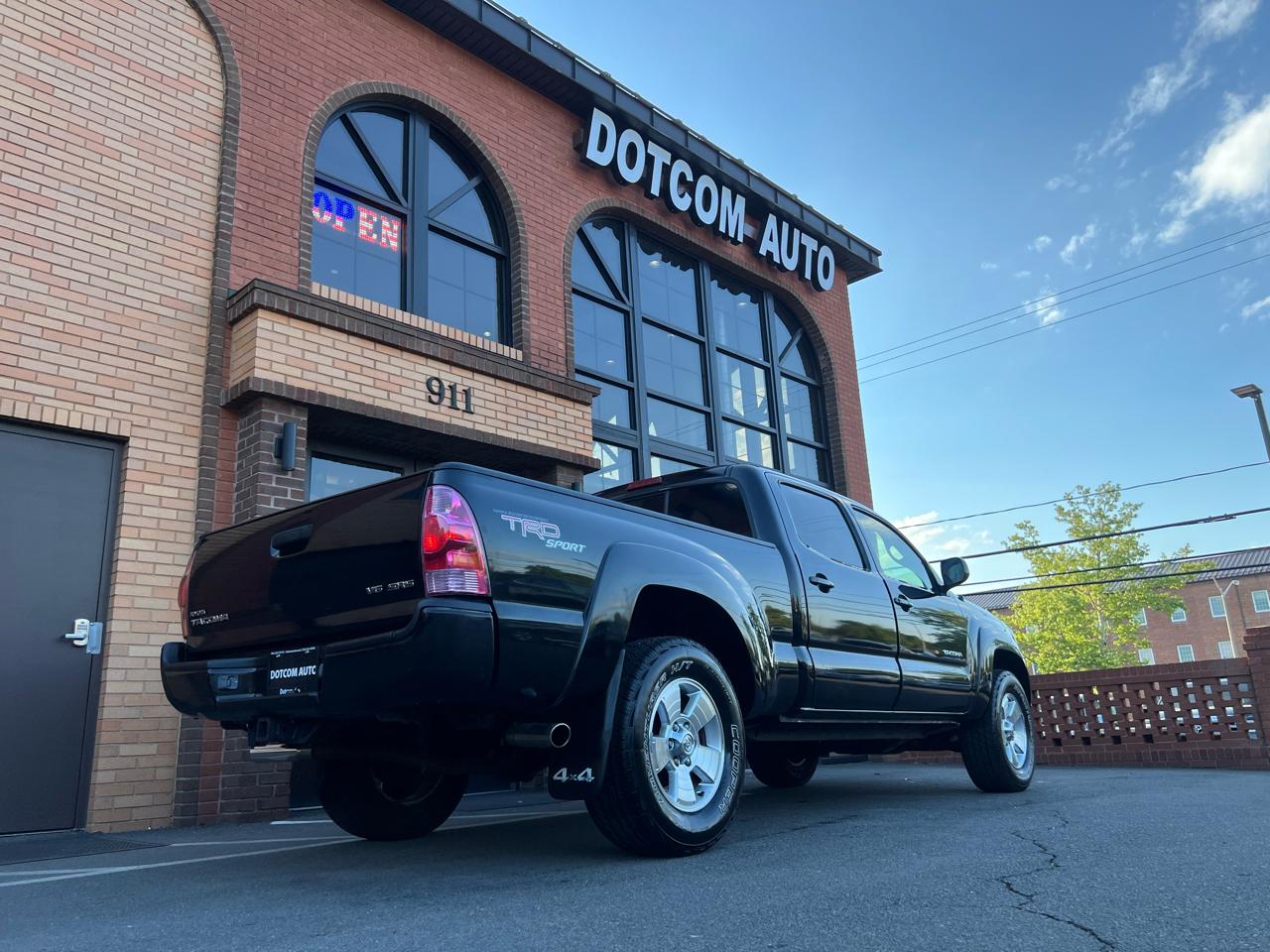 Toyota Tacoma Double Cab Long Bed V6 Automatic 4WD 2005