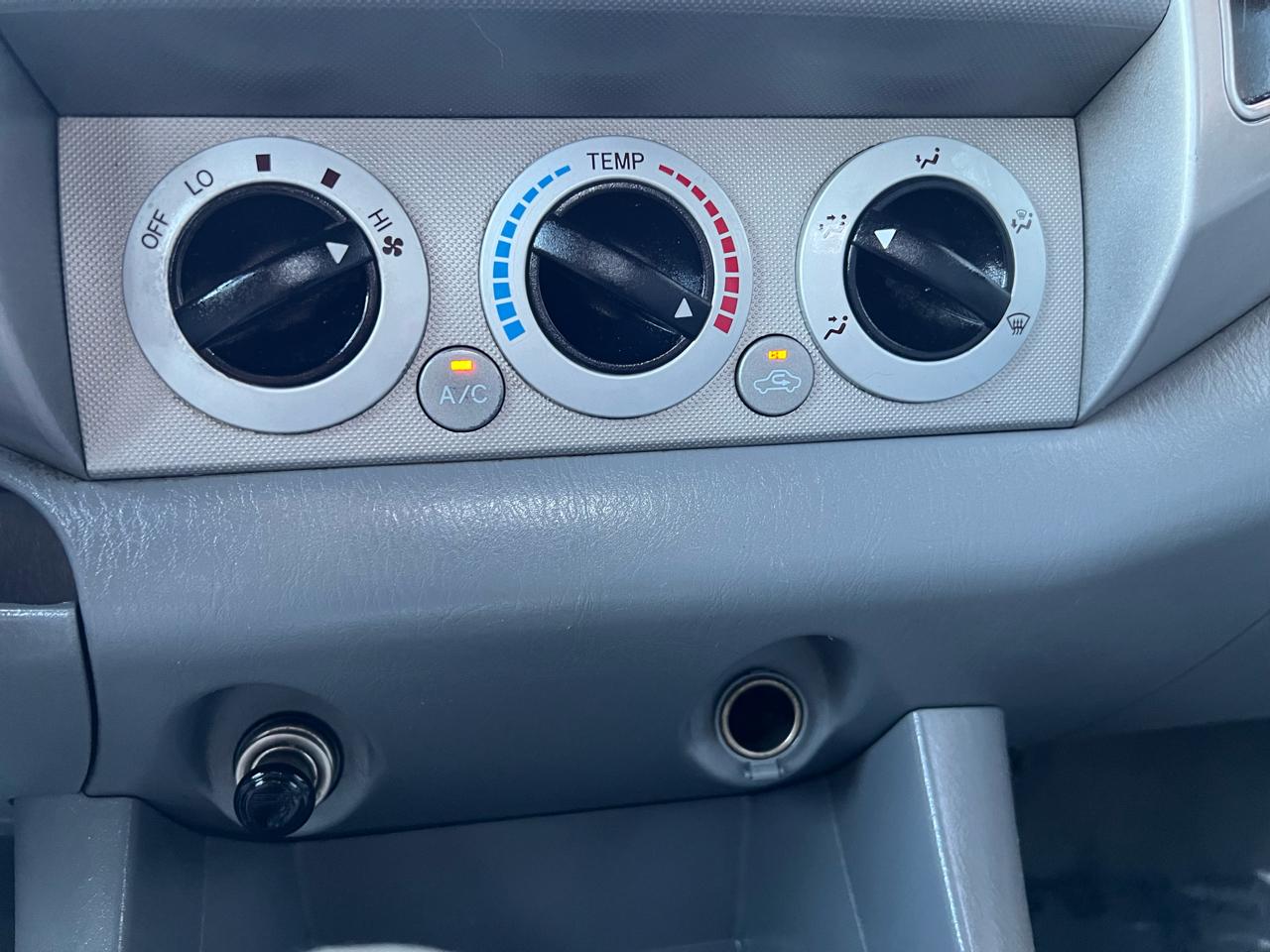 Toyota Tacoma Double Cab Long Bed V6 Automatic 4WD 2005