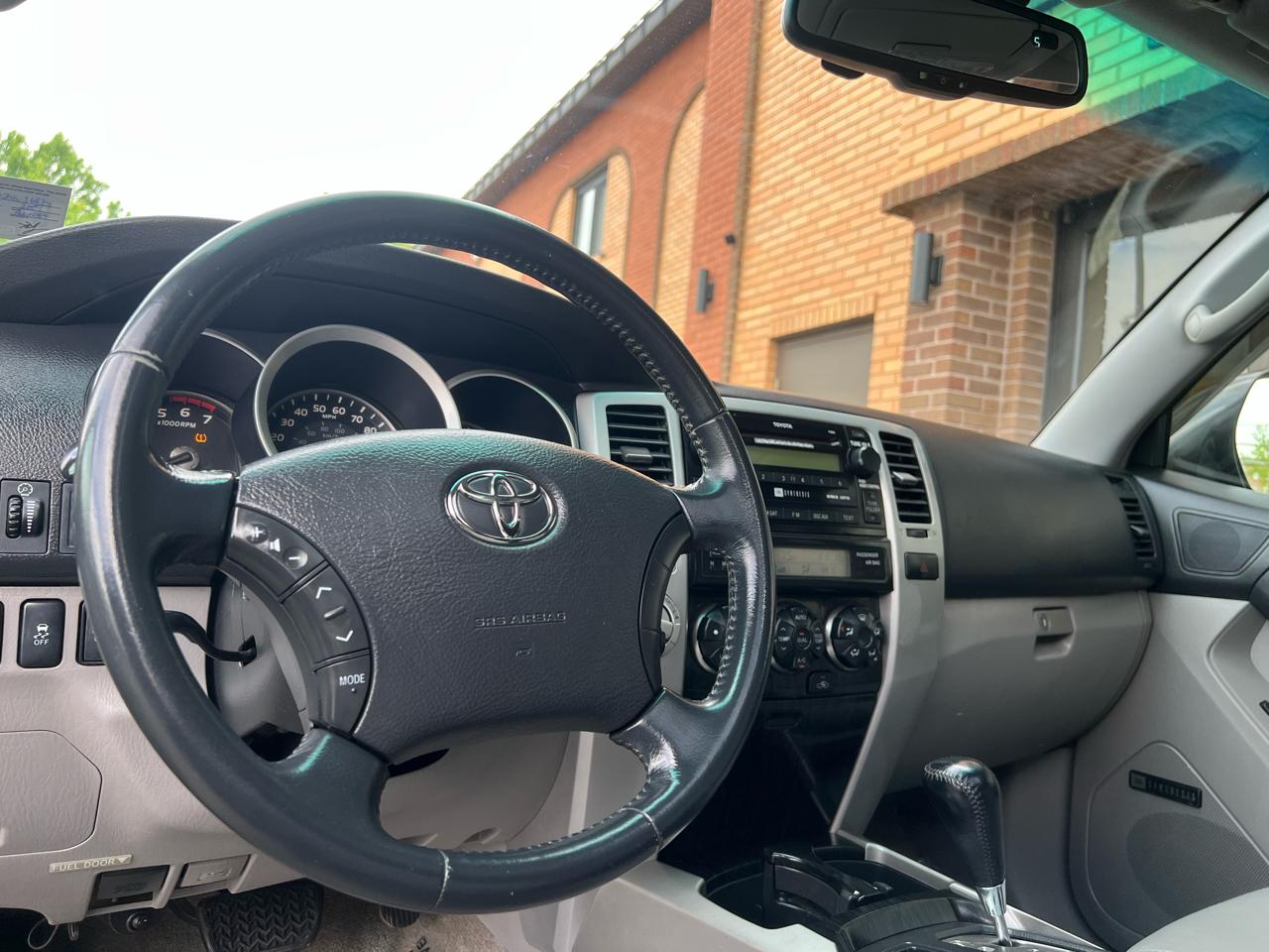 Toyota 4Runner Limited 4WD V6 2009