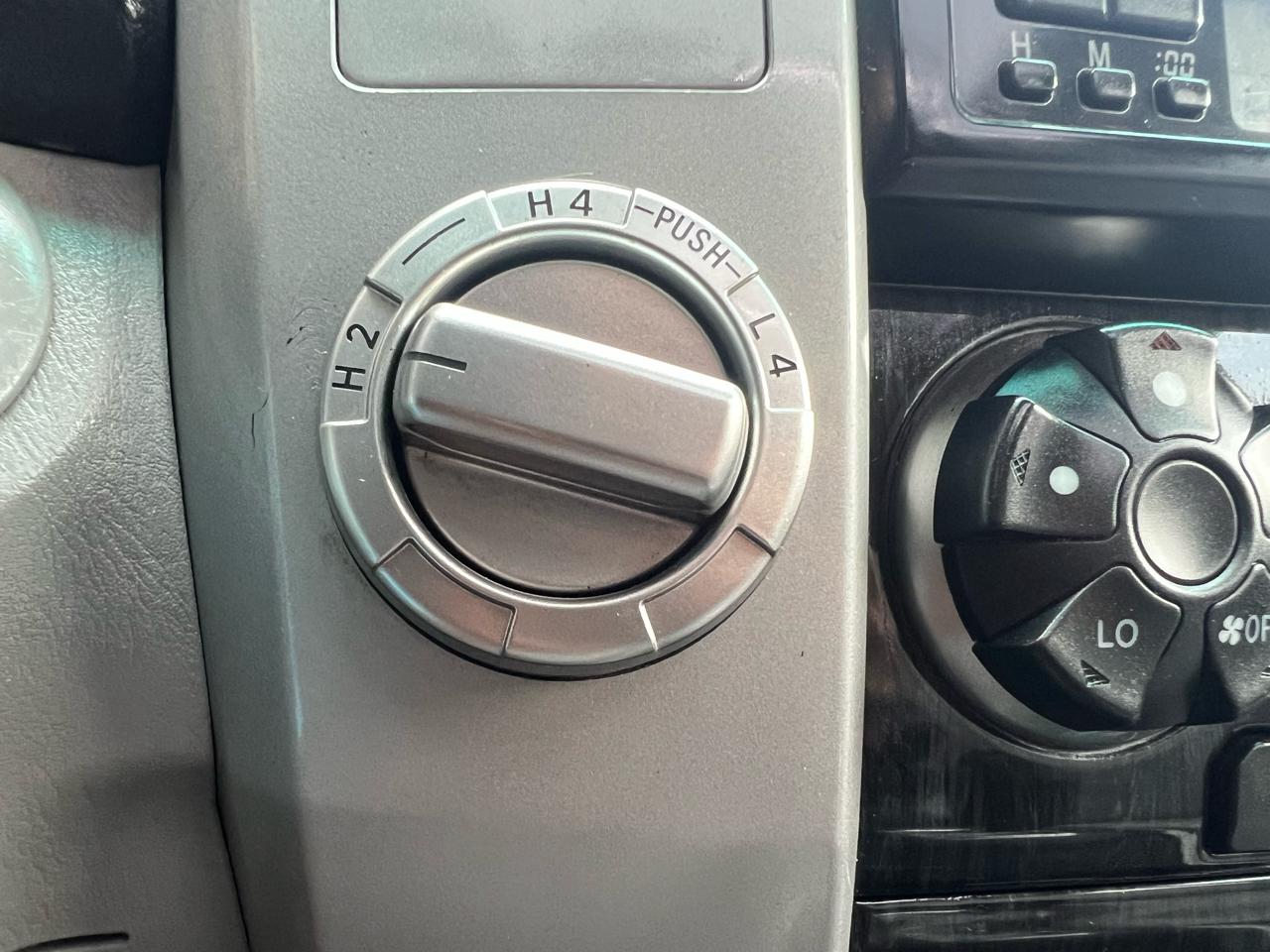 Toyota 4Runner Limited 4WD V6 2009