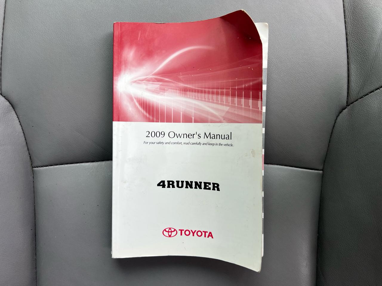 Toyota 4Runner Limited 4WD V6 2009