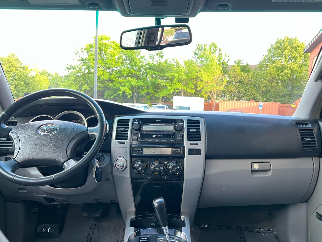Toyota 4Runner Limited 4WD V6 2009