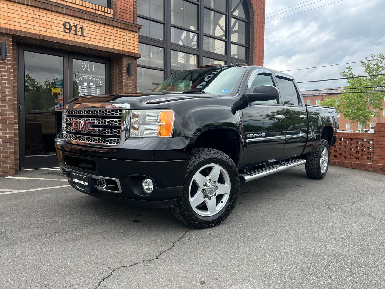 2011 GMC Sierra 2500HD Denali Crew Cab 4WD