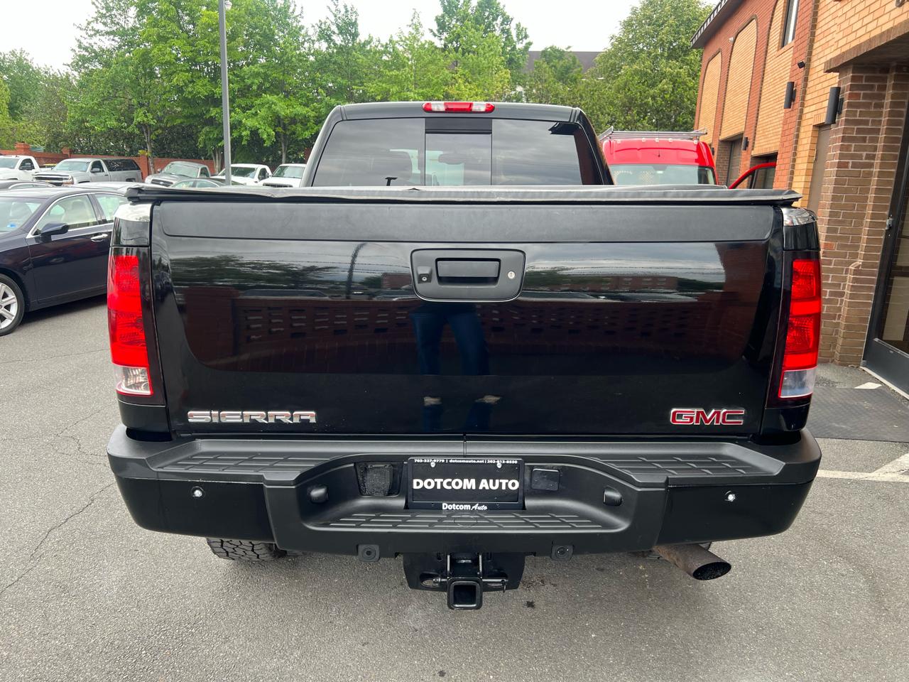 GMC Sierra 2500HD Denali Crew Cab 4WD 2011