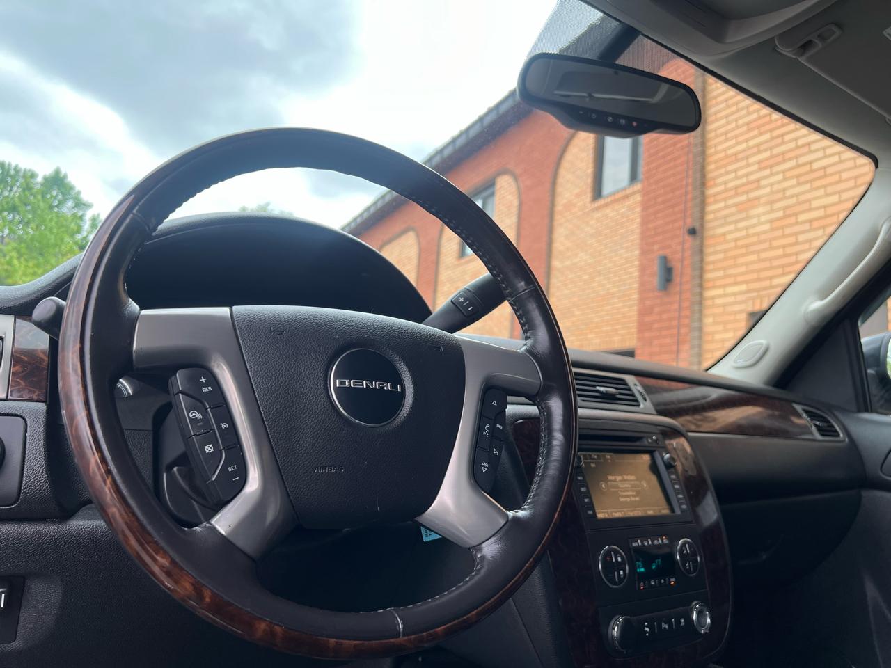 GMC Sierra 2500HD Denali Crew Cab 4WD 2011