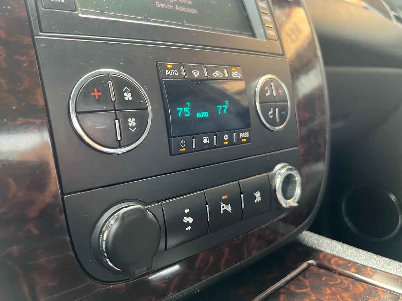 GMC Sierra 2500HD Denali Crew Cab 4WD 2011
