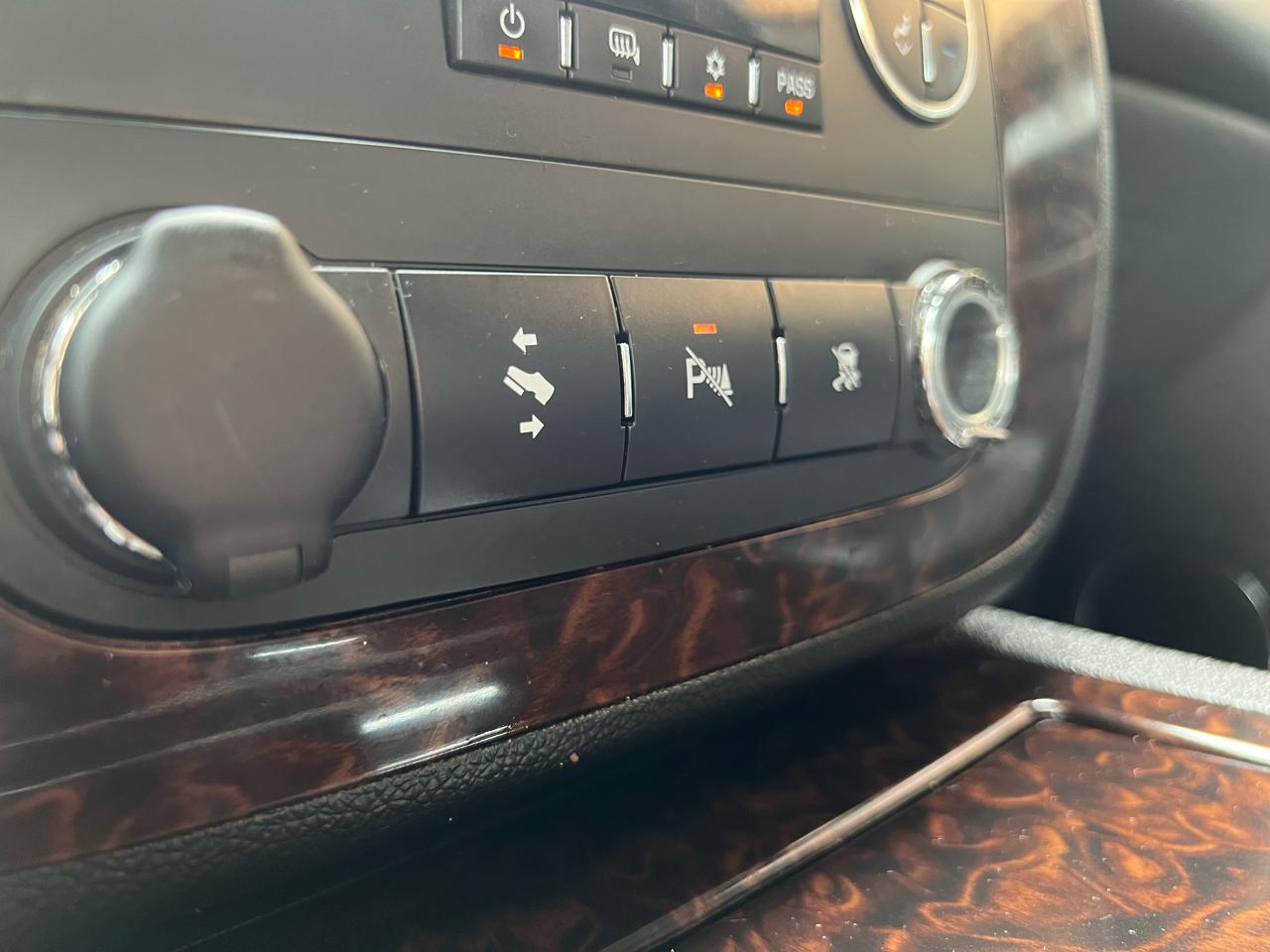 GMC Sierra 2500HD Denali Crew Cab 4WD 2011