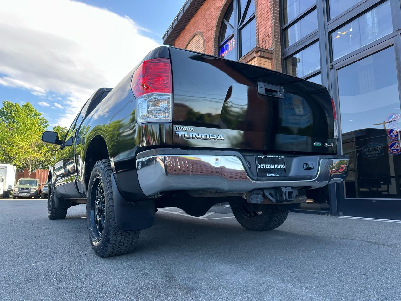 Toyota Tundra Tundra-Grade 5.7L FFV Double Cab 4WD 2010