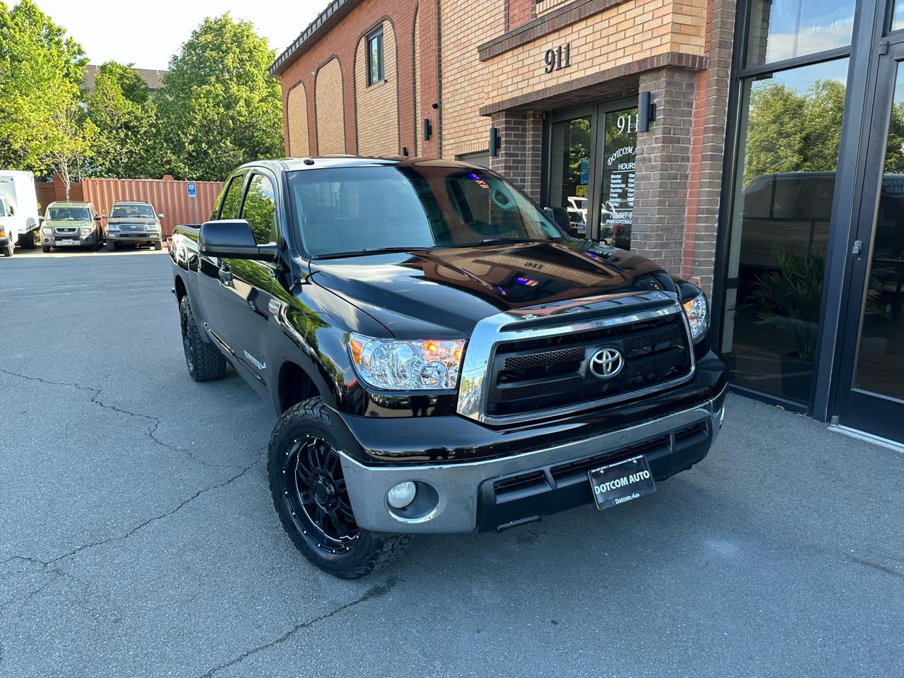 Toyota Tundra Tundra-Grade 5.7L FFV Double Cab 4WD 2010