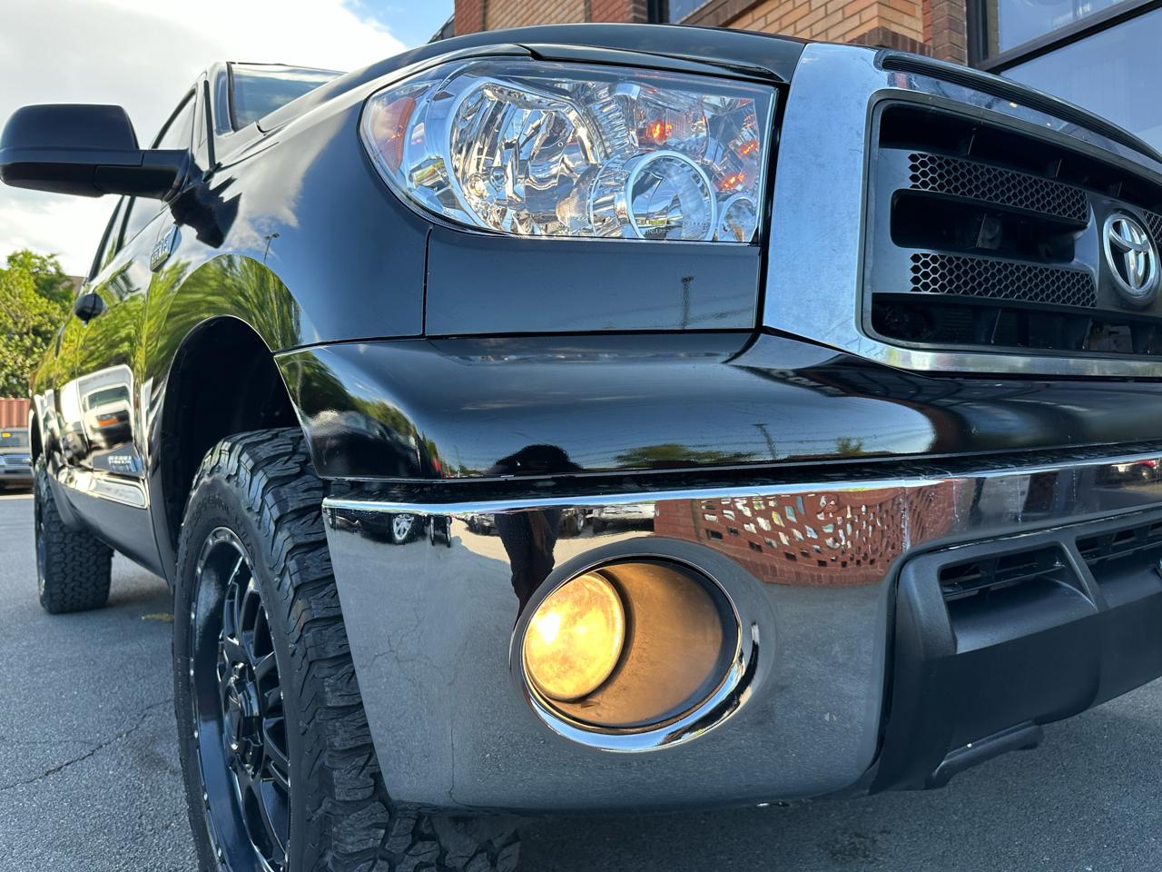 Toyota Tundra Tundra-Grade 5.7L FFV Double Cab 4WD 2010