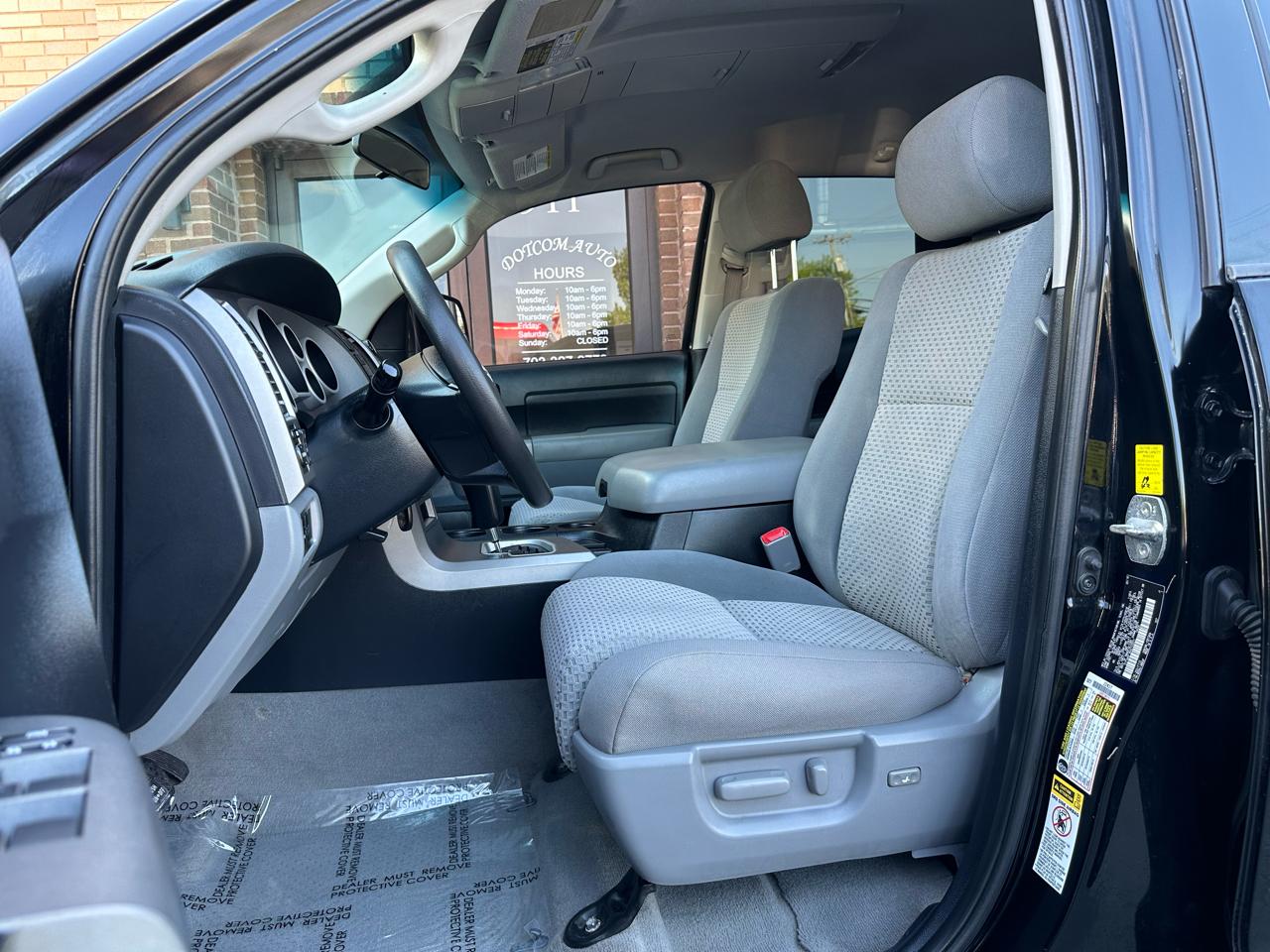 Toyota Tundra Tundra-Grade 5.7L FFV Double Cab 4WD 2010