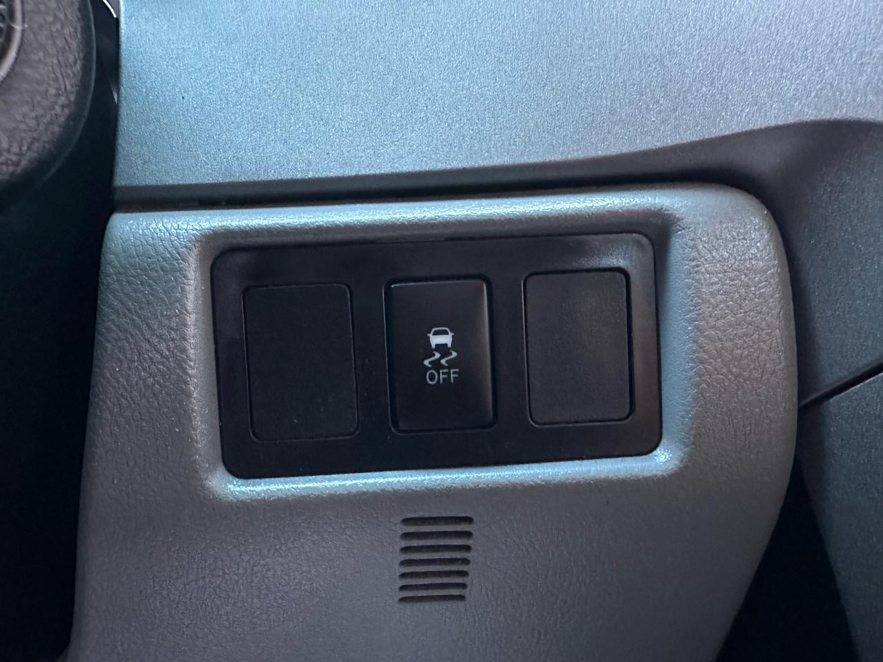 Toyota Tundra Tundra-Grade 5.7L FFV Double Cab 4WD 2010