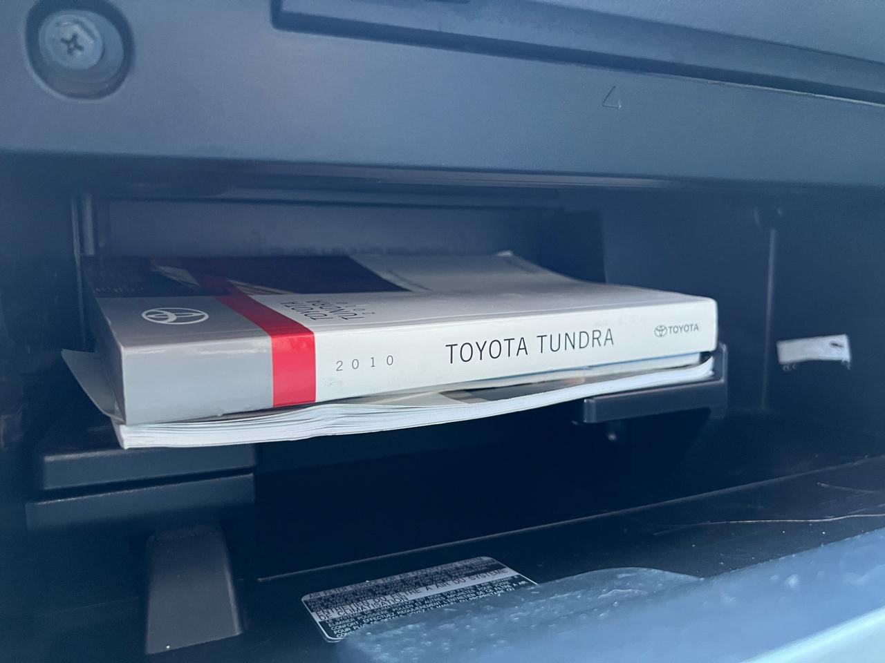 Toyota Tundra Tundra-Grade CrewMax 5.7L 4WD 2010
