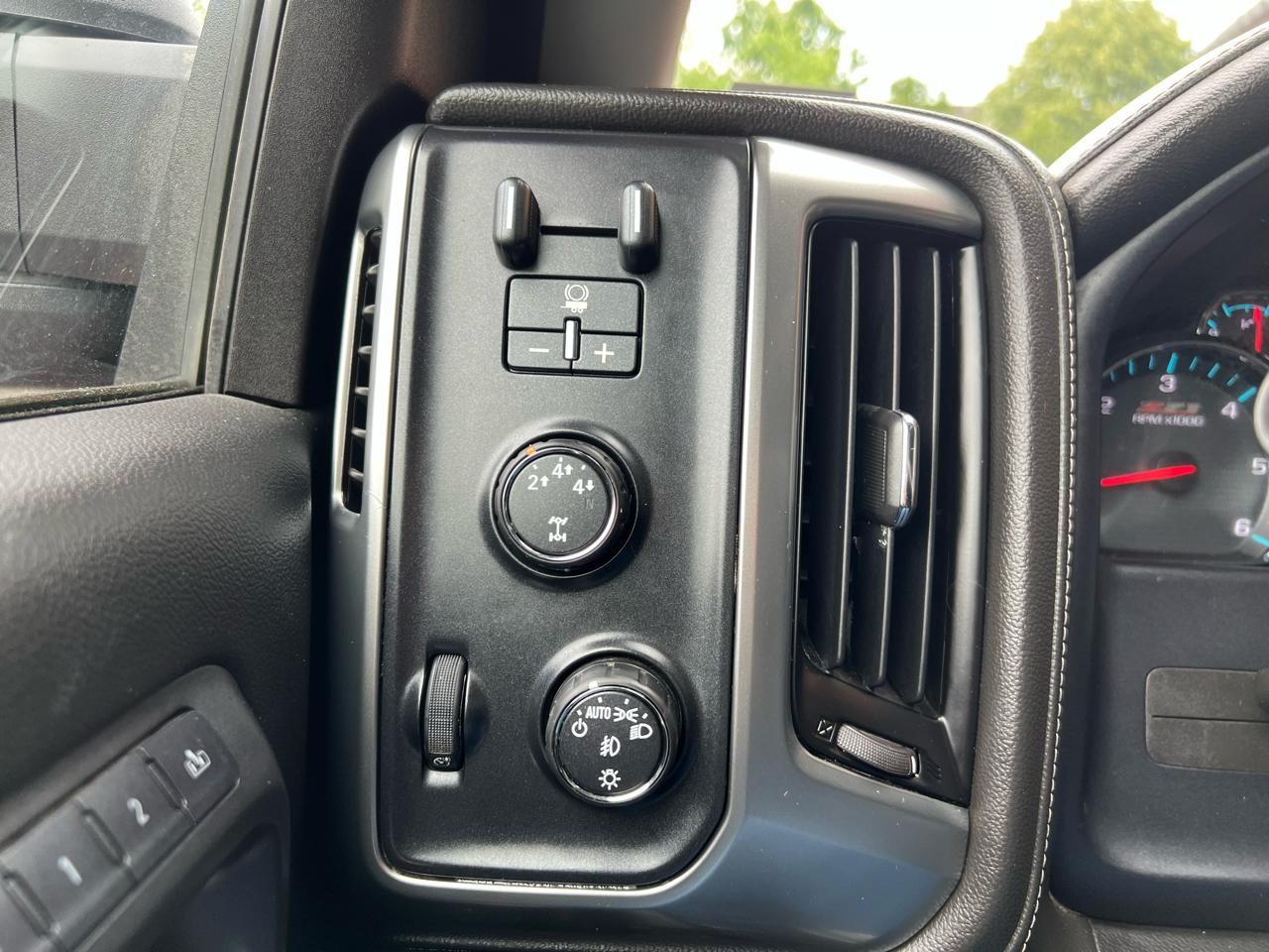 Chevrolet Silverado 2500HD LTZ Crew Cab Long Box 4WD 2015