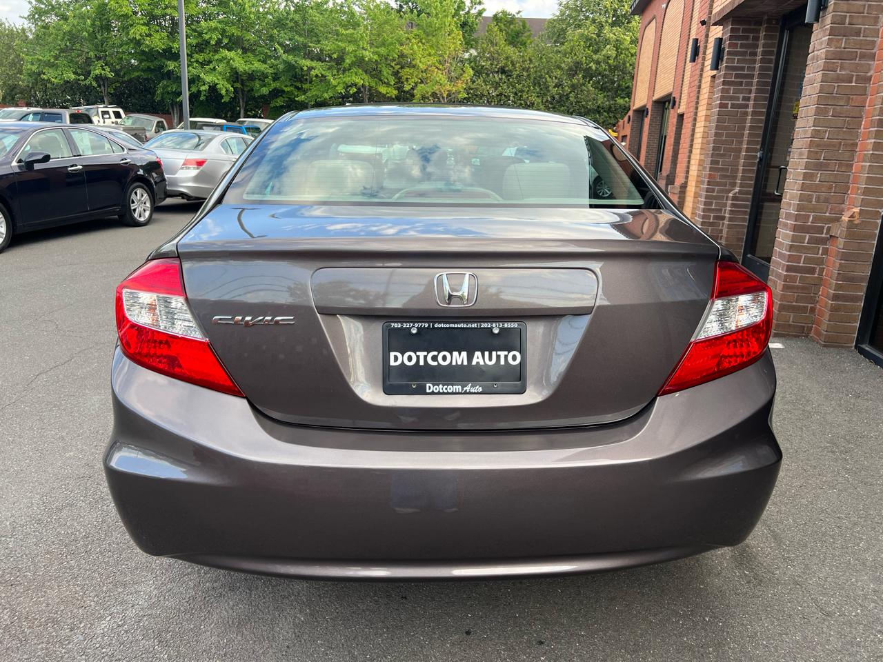 Honda Civic EX Sedan 5-Speed AT 2012