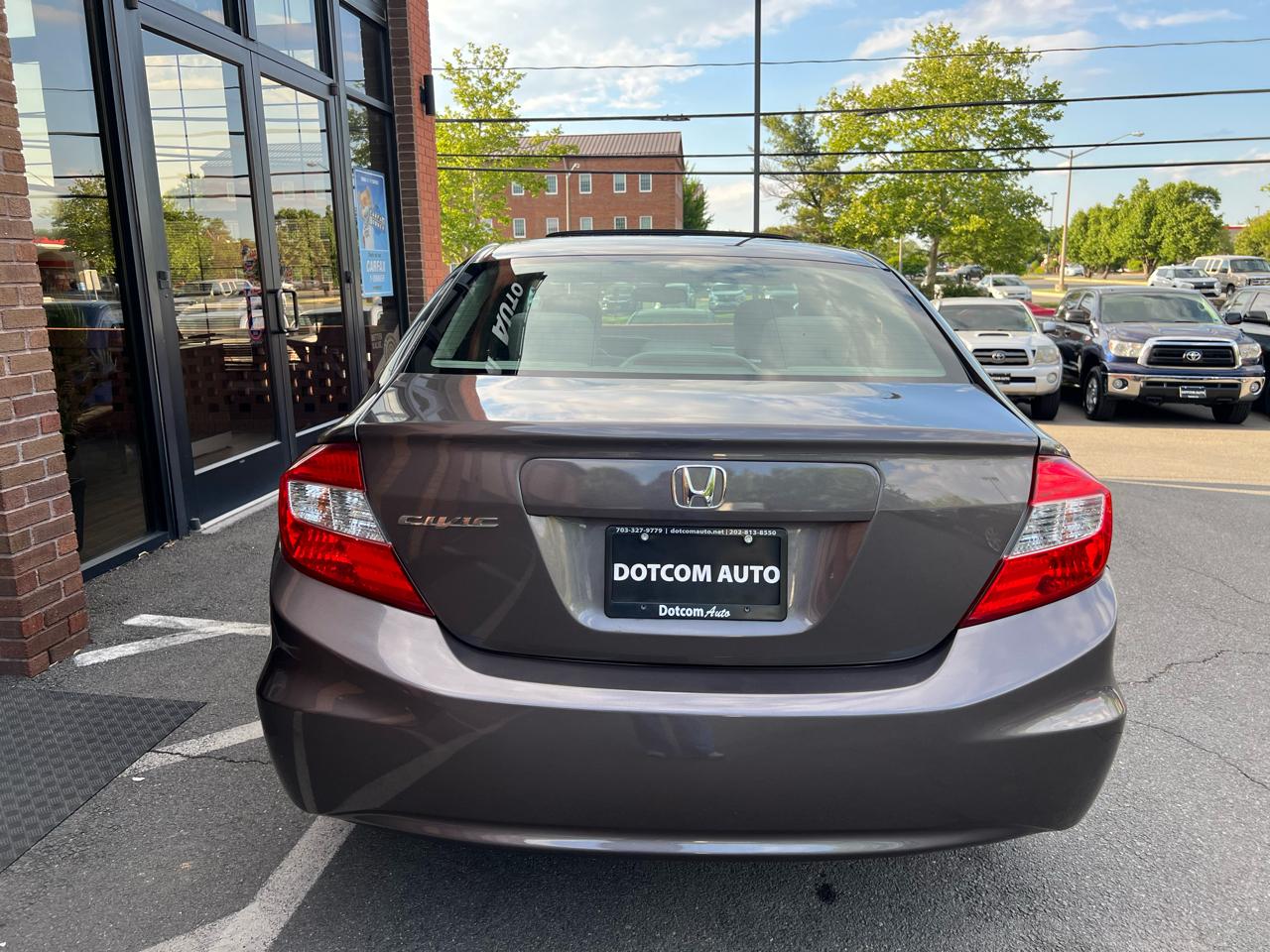 Honda Civic EX Sedan 5-Speed AT 2012