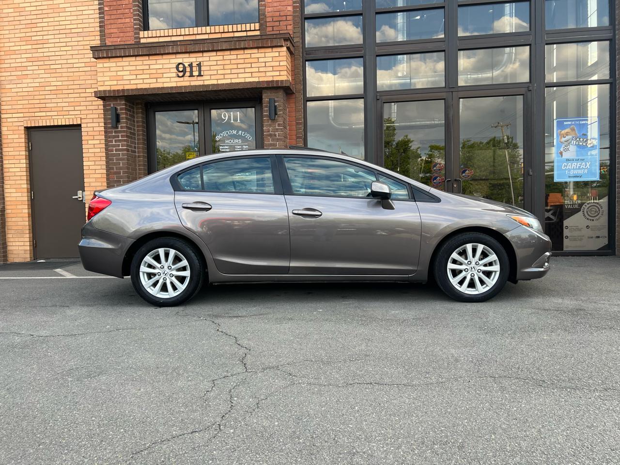 Honda Civic EX Sedan 5-Speed AT 2012