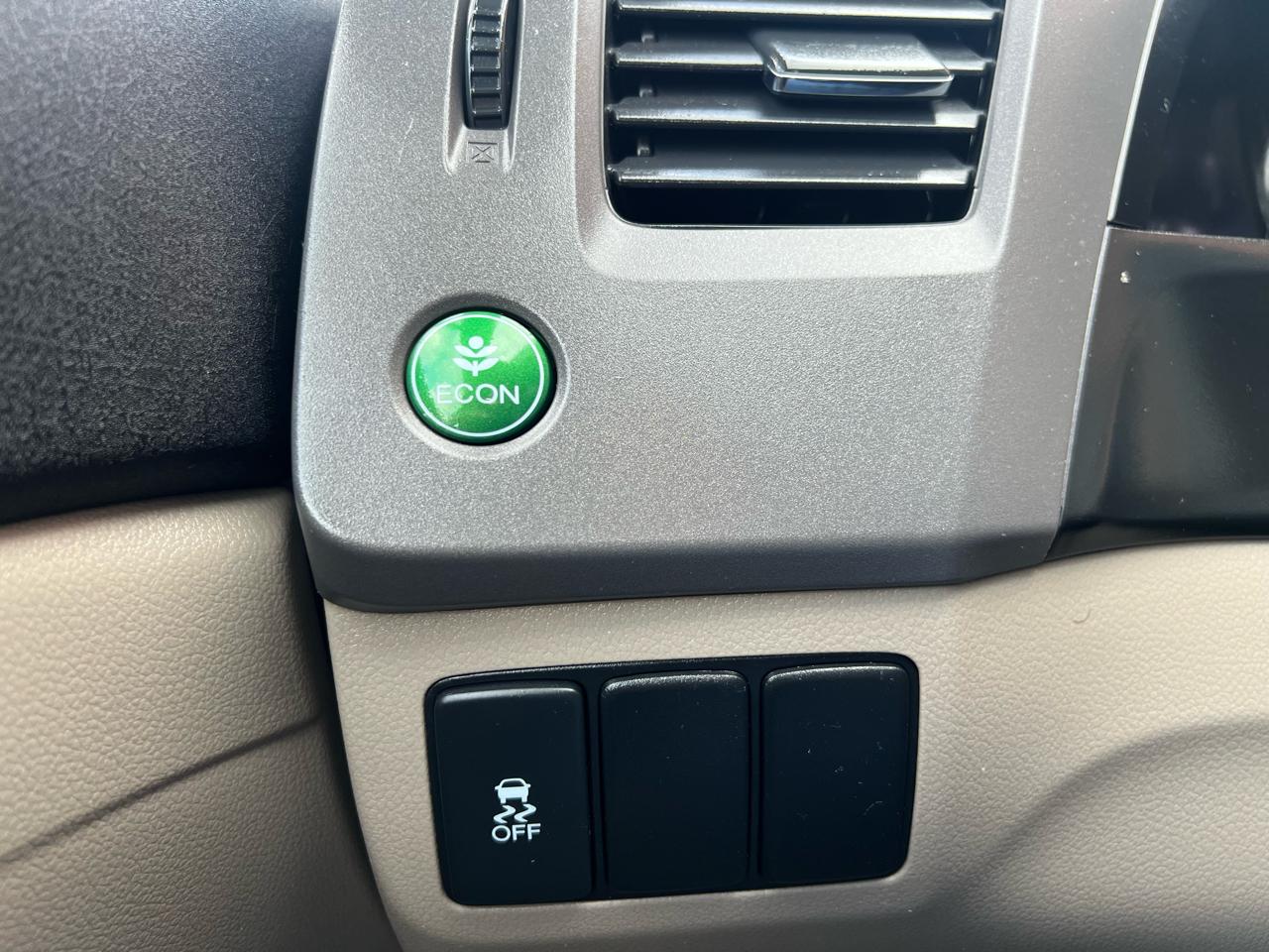 Honda Civic EX Sedan 5-Speed AT 2012