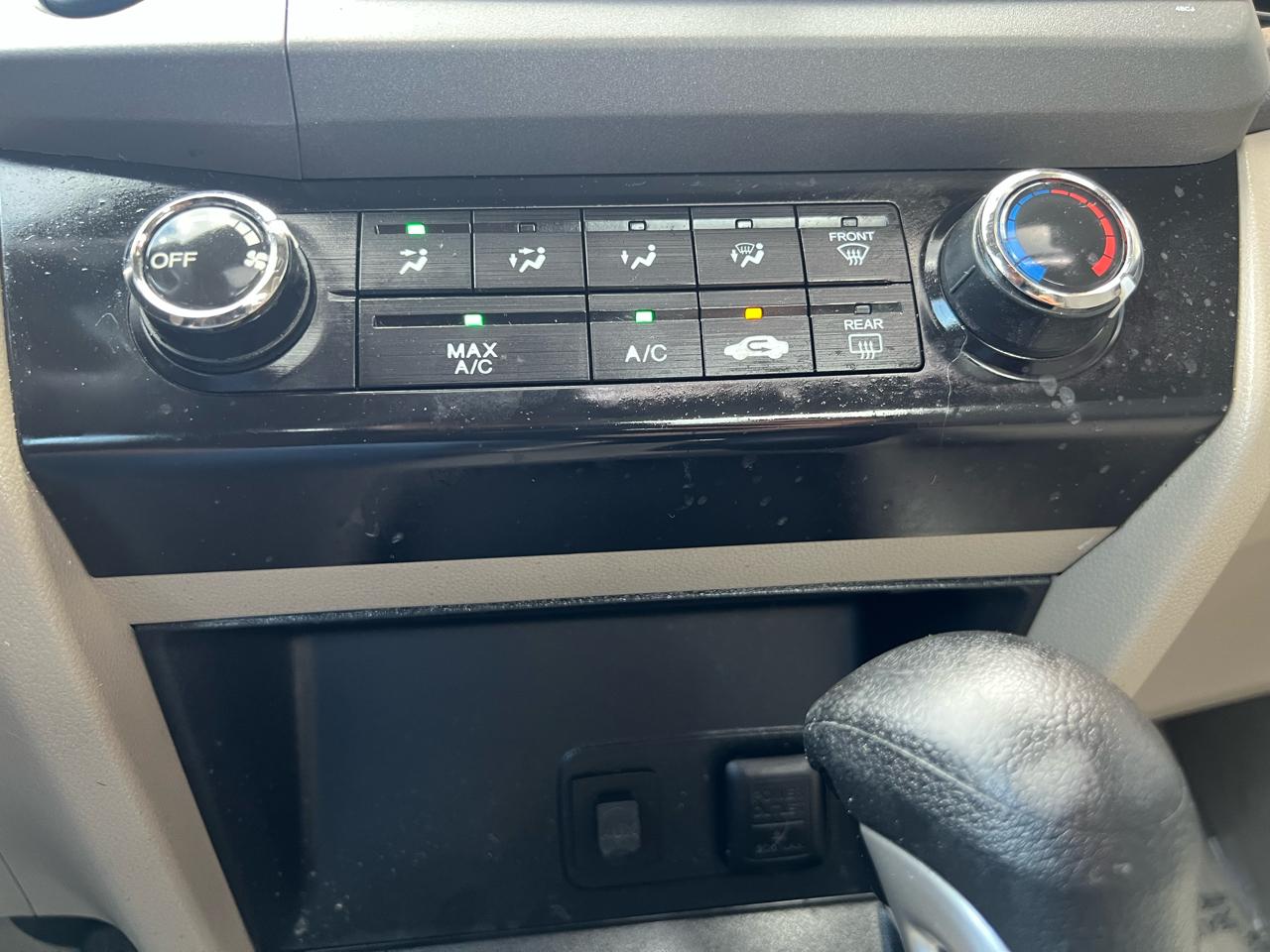 Honda Civic EX Sedan 5-Speed AT 2012