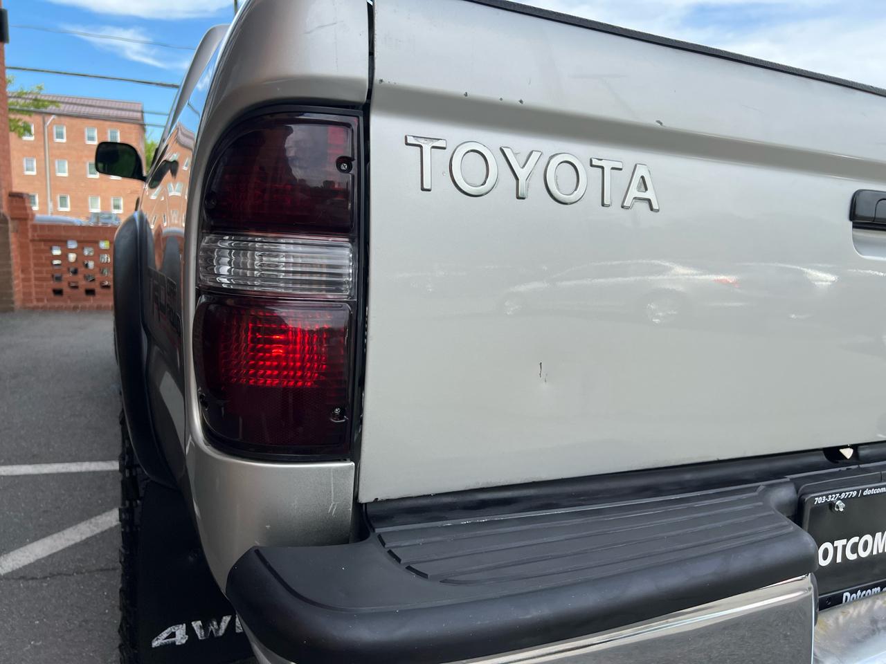 Toyota Tacoma Xtracab V6 4WD 2004