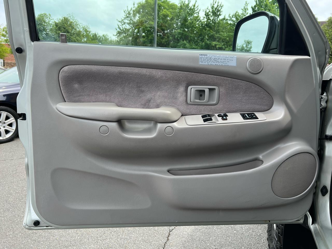 Toyota Tacoma Xtracab V6 4WD 2004