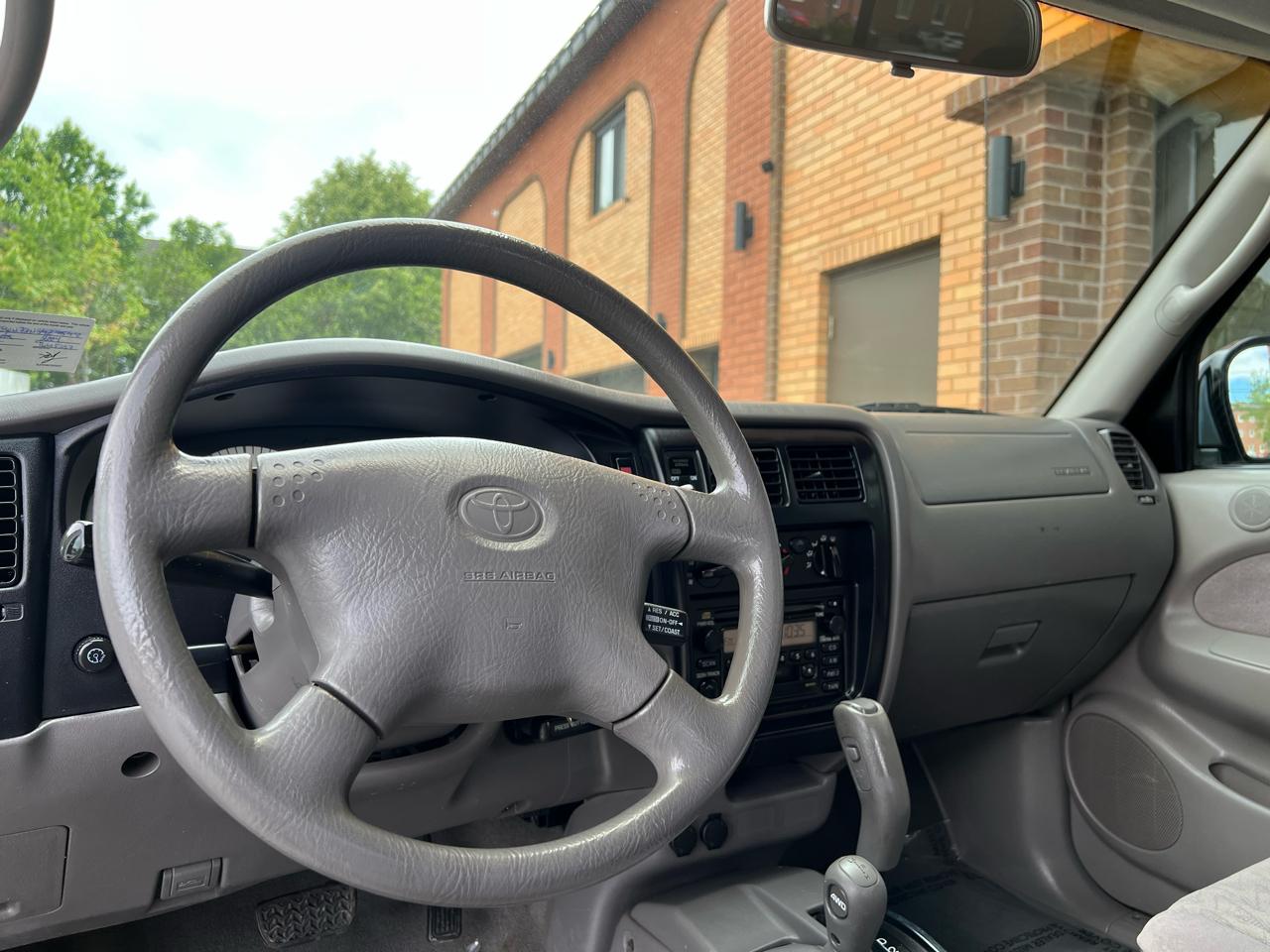 Toyota Tacoma Xtracab V6 4WD 2004