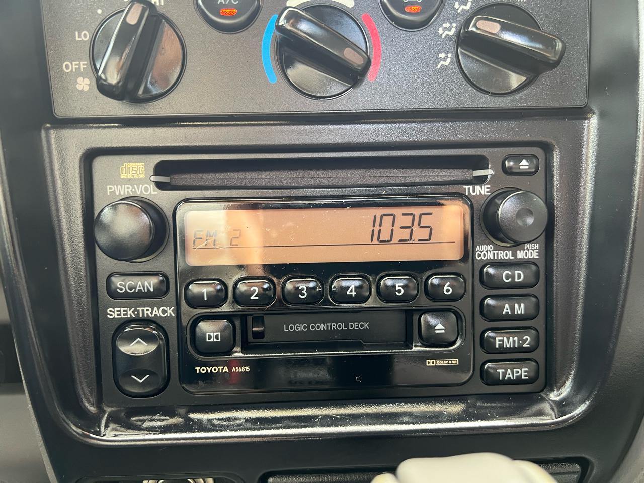 Toyota Tacoma Xtracab V6 4WD 2004
