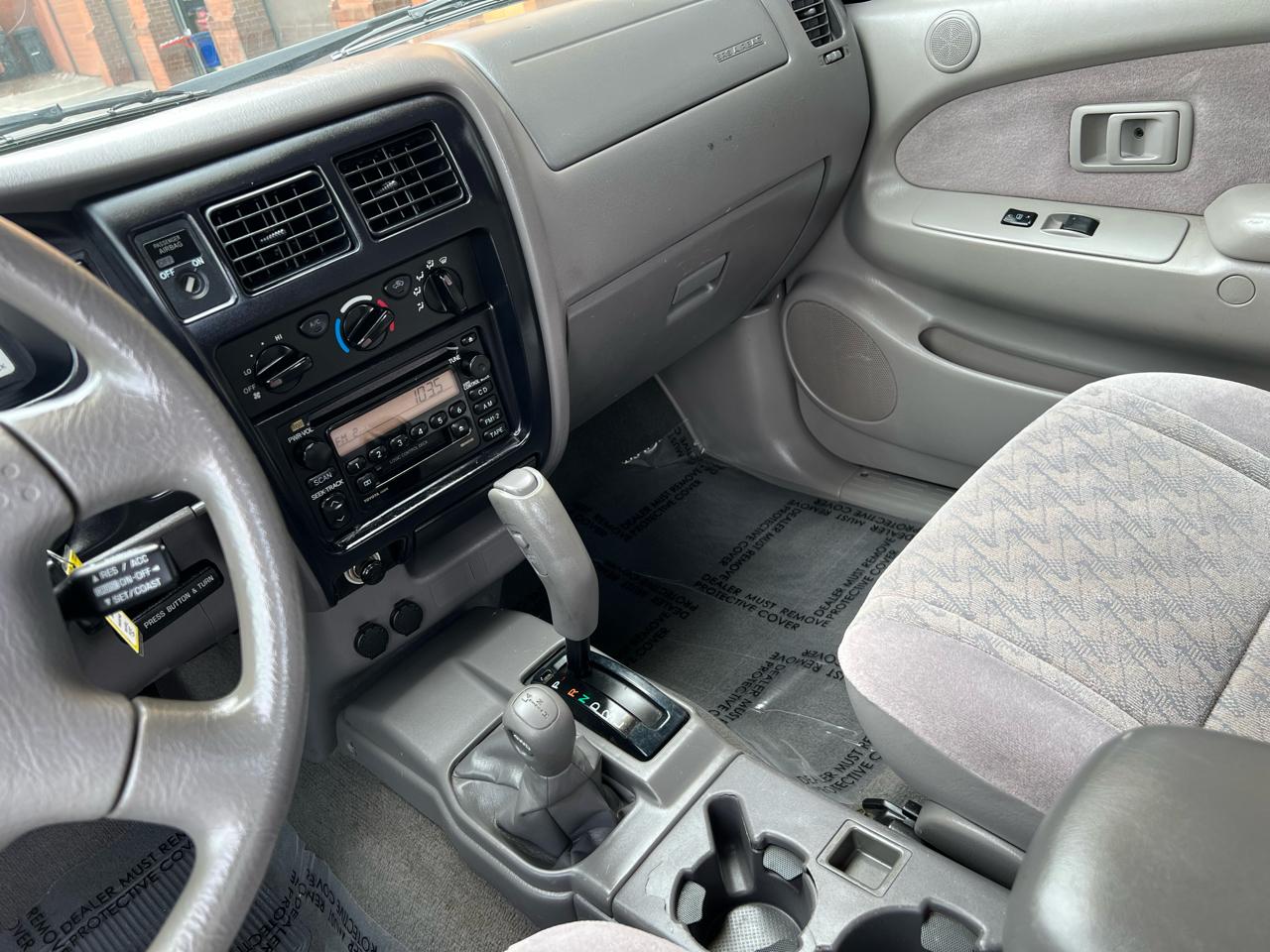 Toyota Tacoma Xtracab V6 4WD 2004