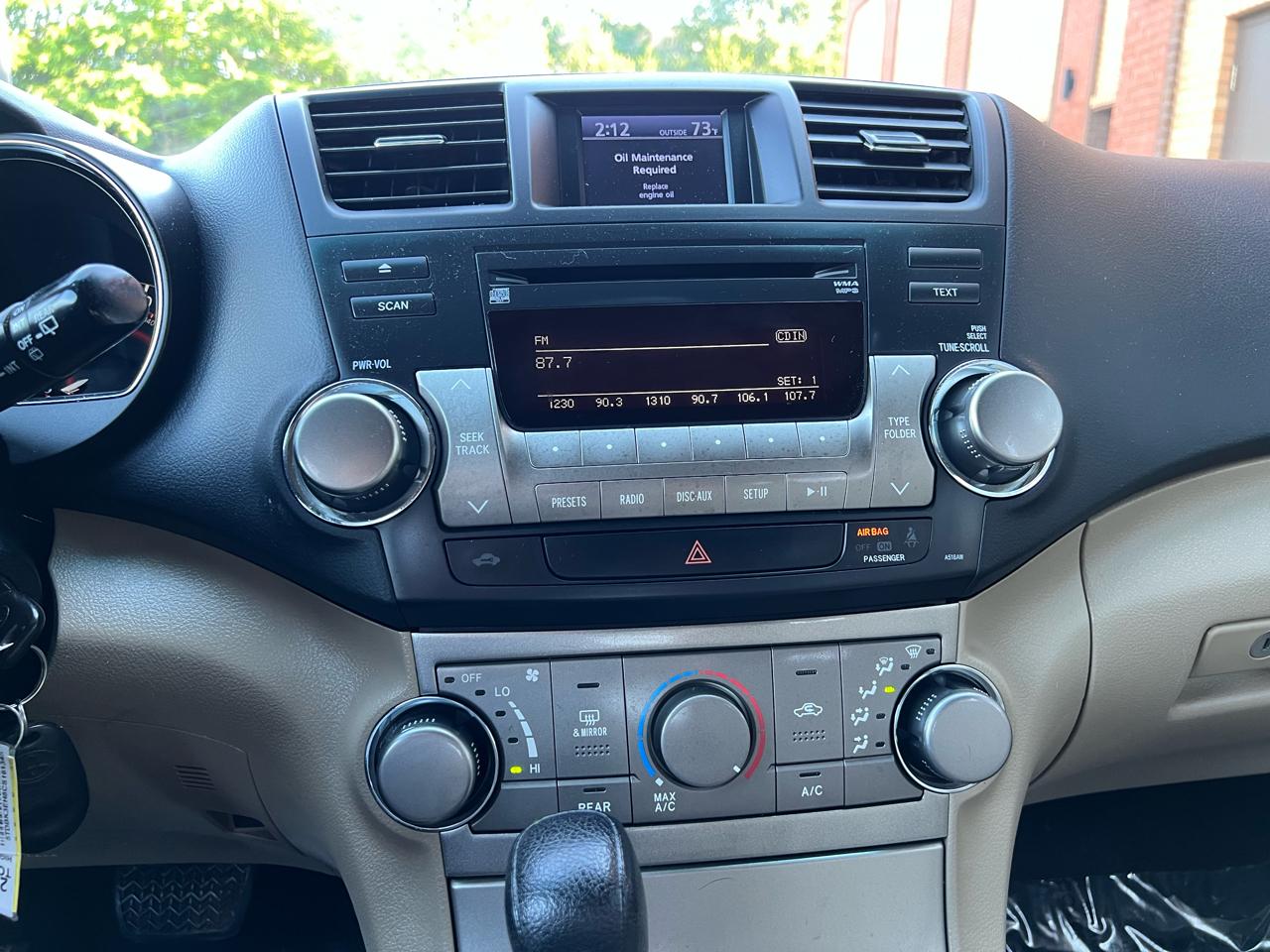 Toyota Highlander Base 4WD 2012
