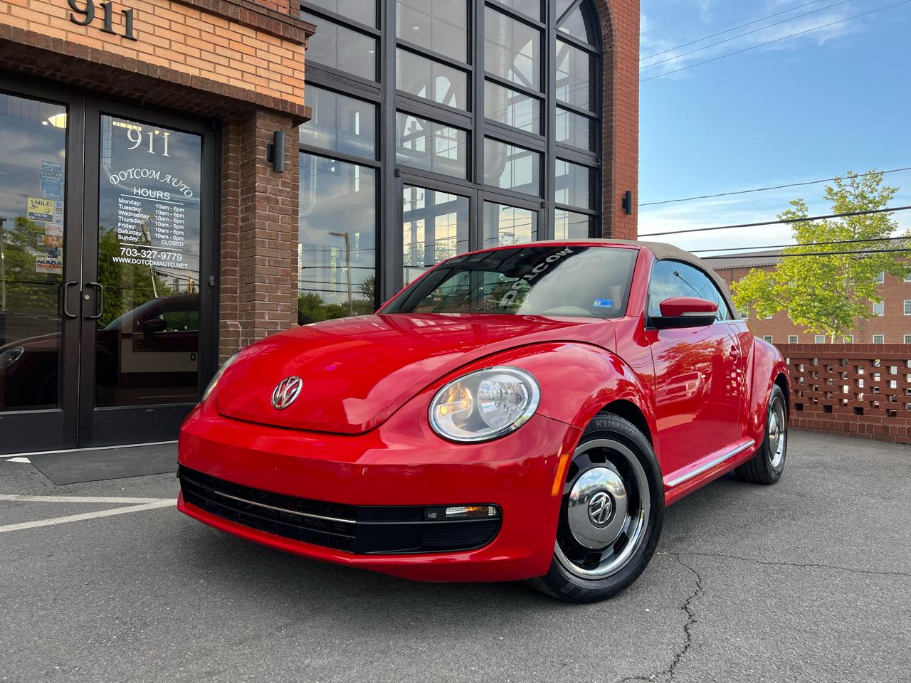 Volkswagen Beetle 2.5L Convertible 2013