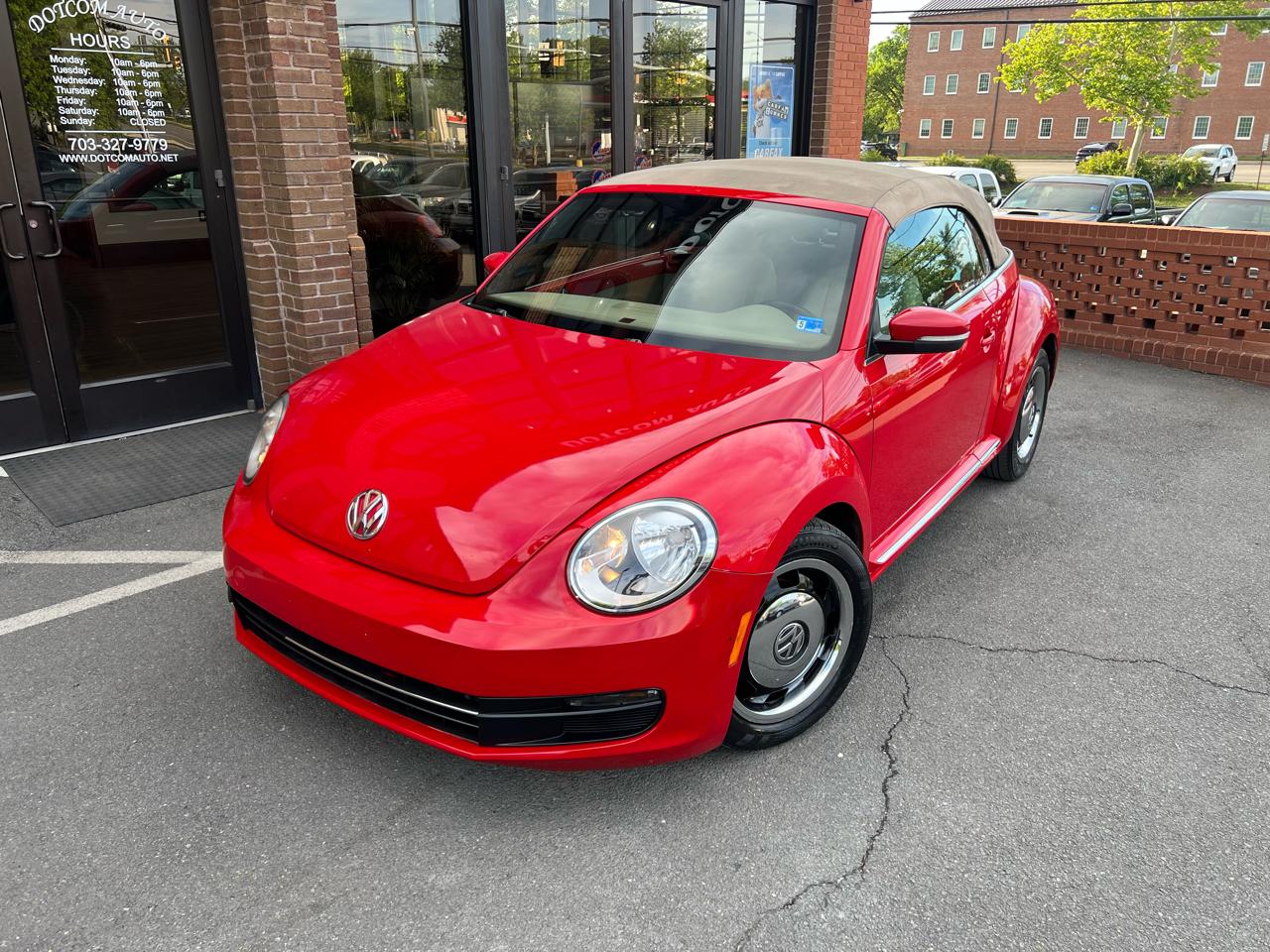 Volkswagen Beetle 2.5L Convertible 2013