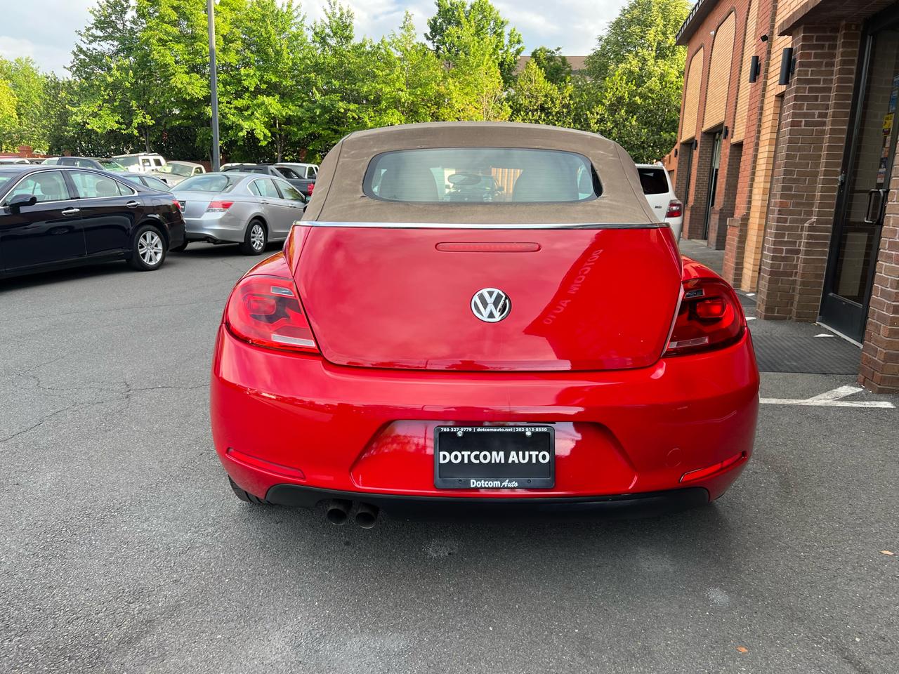 Volkswagen Beetle 2.5L Convertible 2013