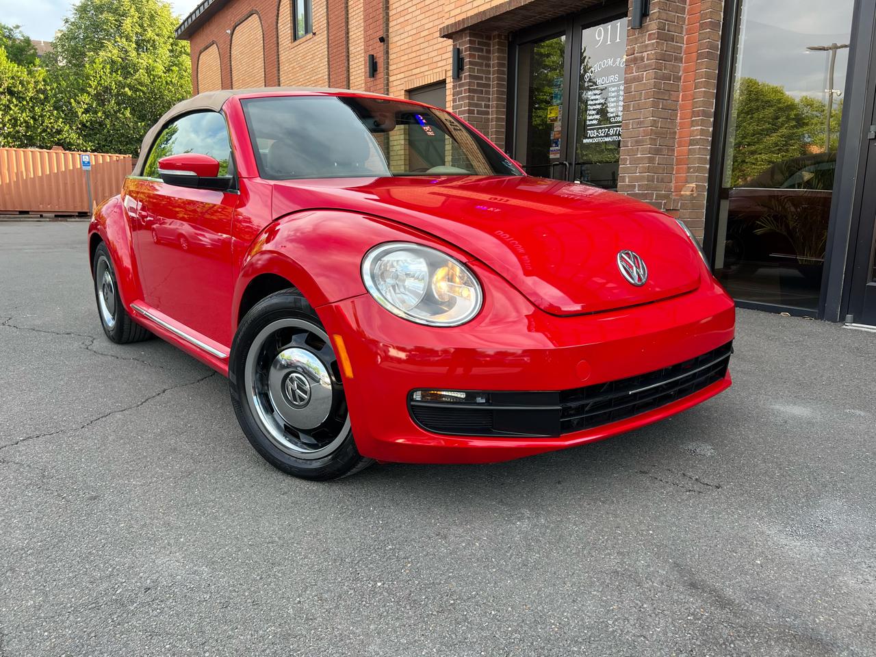 Volkswagen Beetle 2.5L Convertible 2013